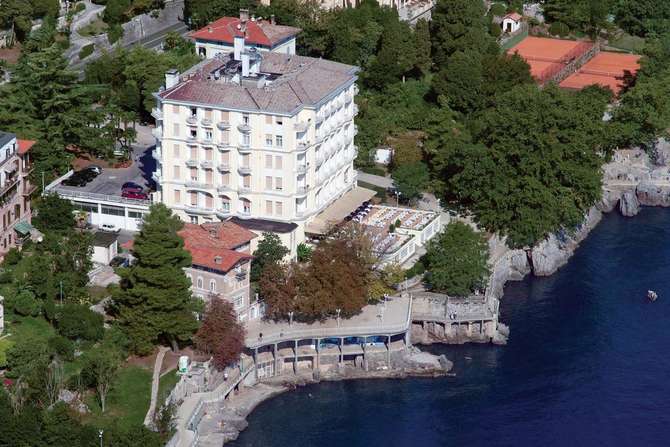 vakantie-naar-Smart Selection Hotel Bristol-mei 2025