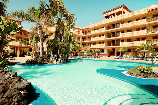 vakantie-naar-Smartline Castillo De Antigua-mei 2025