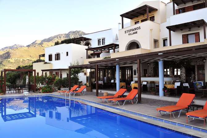 vakantie-naar-Stefanos Village Hotel-mei 2025
