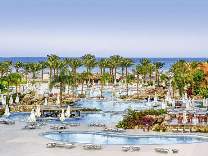 vakantie-naar-Stella Di Mare Beach Resort Spa-april 2024