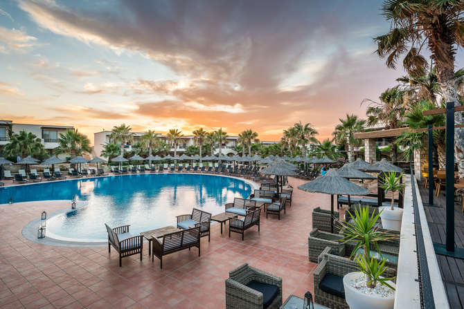 vakantie-naar-Stella Palace Resort Spa-mei 2025