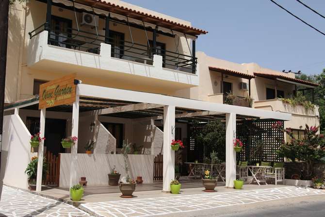 vakantie-naar-Studios Elounda Olive Garden-mei 2025