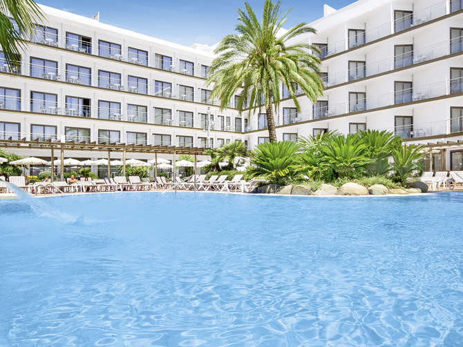 vakantie-naar-Sumus Hotel Stella Spa-mei 2025