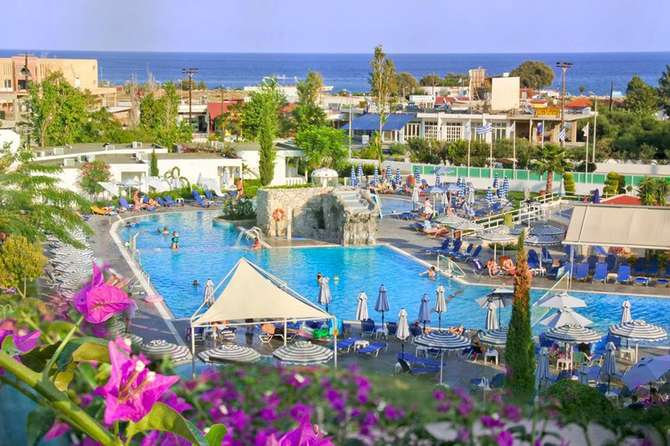 vakantie-naar-Sun Palace Hotel-mei 2025