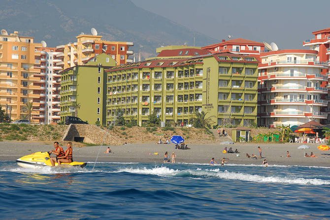 vakantie-naar-Sun Star Beach Hotel-april 2024