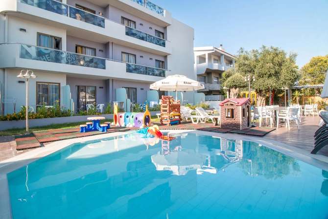 vakantie-naar-Sunny Days-mei 2025