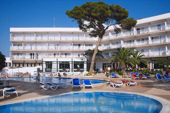 vakantie-naar-Sunprime Cala Blanca-mei 2025