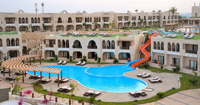 vakantie-naar-Sunrise Arabian Beach Resort-april 2024