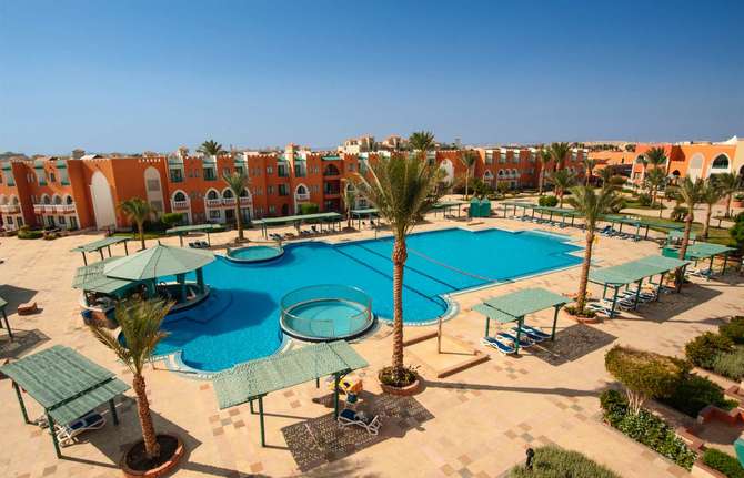 vakantie-naar-Sunrise Garden Beach Resort-mei 2024