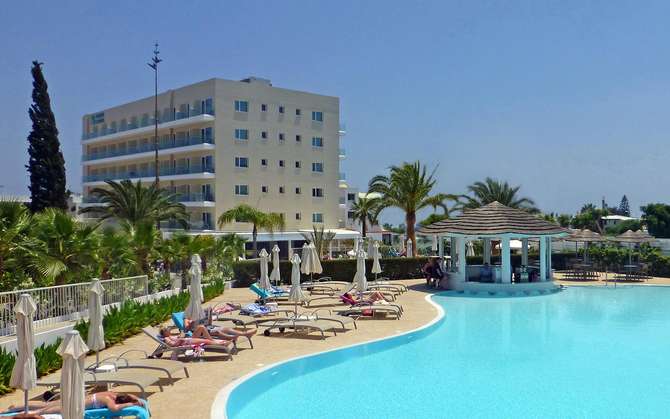 vakantie-naar-Sunrise Gardens-mei 2025