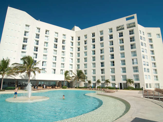 vakantie-naar-Sunset Royal Beach Resort-mei 2025
