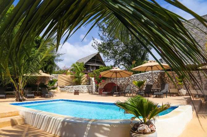 vakantie-naar-Sunshine Marine Lodge-juni 2025