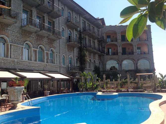 vakantie-naar-Taormina Park Hotel-april 2024