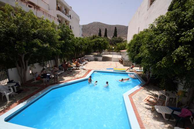 vakantie-naar-Thalia Hotel-mei 2025