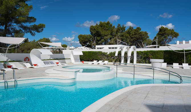 vakantie-naar-Thb Naeco Ibiza Class-mei 2025