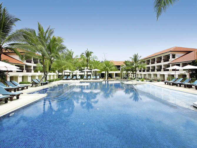 vakantie-naar-The Briza Beach Resort Khao Lak-mei 2025