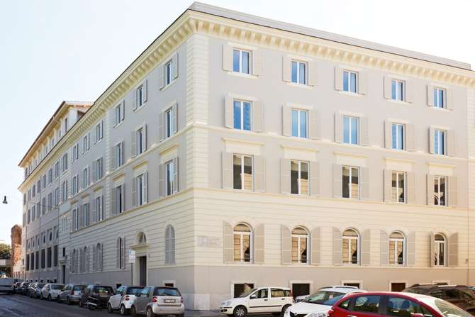 vakantie-naar-The Building-mei 2025