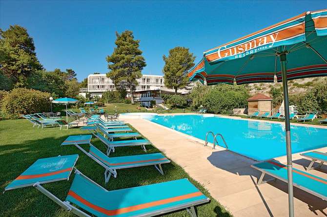 vakantie-naar-The Gusmay Resort Hotel Cala Del Turco-mei 2025
