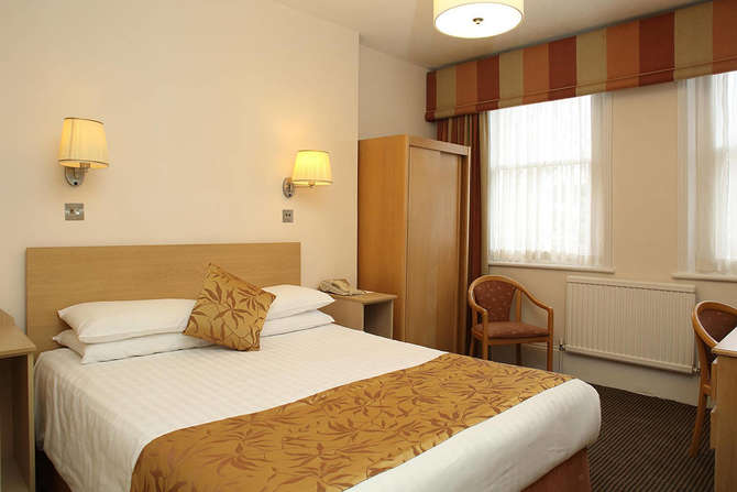 vakantie-naar-The Phoenix Hotel-juni 2025