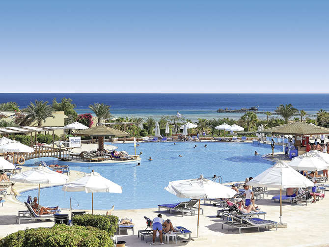 vakantie-naar-The Three Corners Fayrouz Plaza Beach Resort-mei 2024