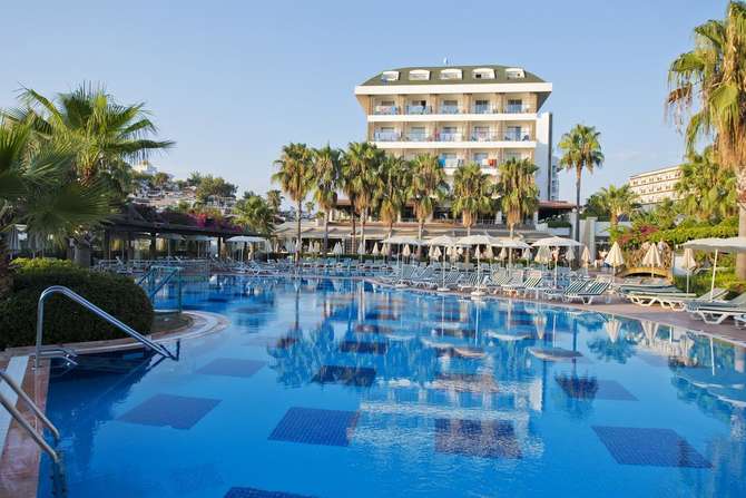 vakantie-naar-Trendy Hotels Palm Beach-april 2024