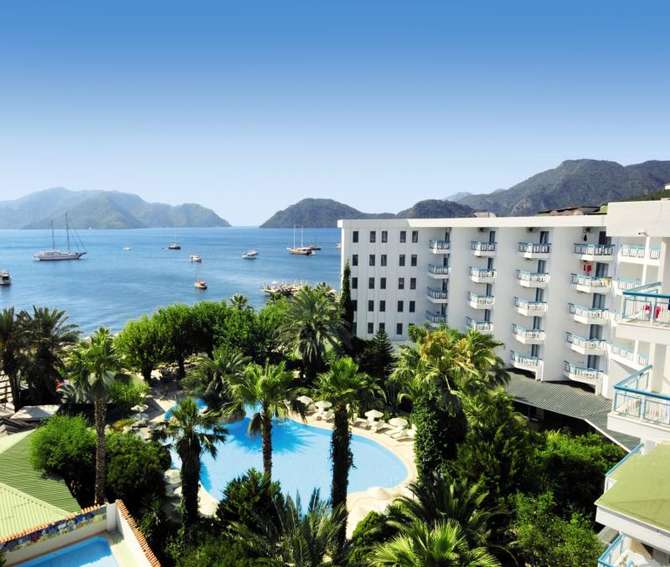 vakantie-naar-Tropical Beach-mei 2025