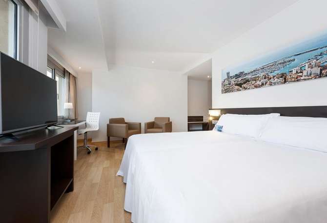 vakantie-naar-Tryp Alicante Gran Sol Hotel-april 2024