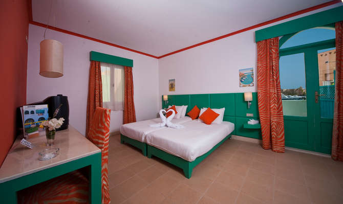 vakantie-naar-Turtles Inn Hotel-mei 2025