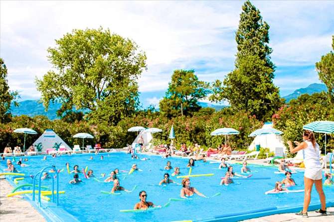 vakantie-naar-Vakantiepark Domaine Danghione-juni 2025