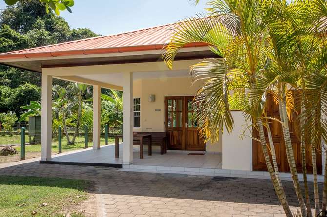 vakantie-naar-Vakantieresort Surinat-mei 2025