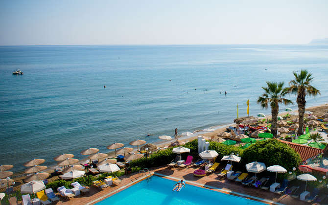 vakantie-naar-Vasia Hotels Zephyros Beach Boutique-mei 2025