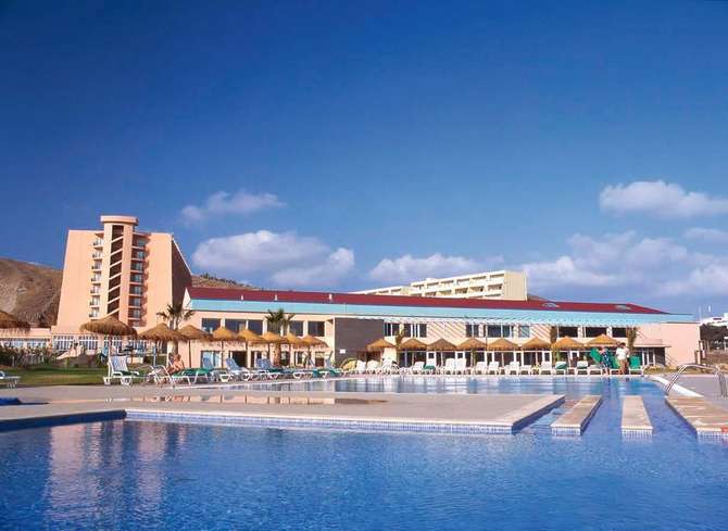vakantie-naar-Vila Baleira Porto Santo Resort-mei 2025