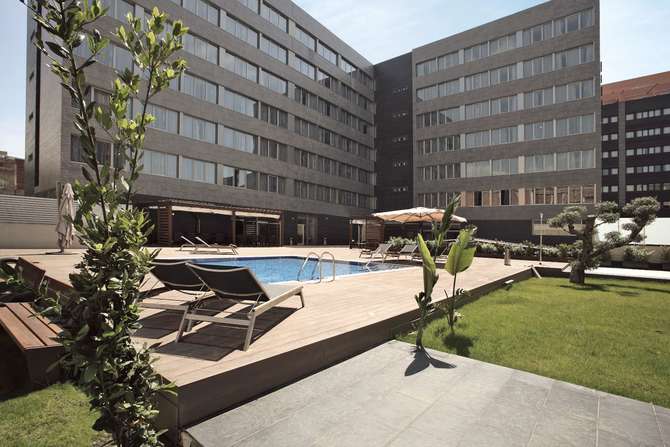 vakantie-naar-Villa Olimpica Suites-mei 2025