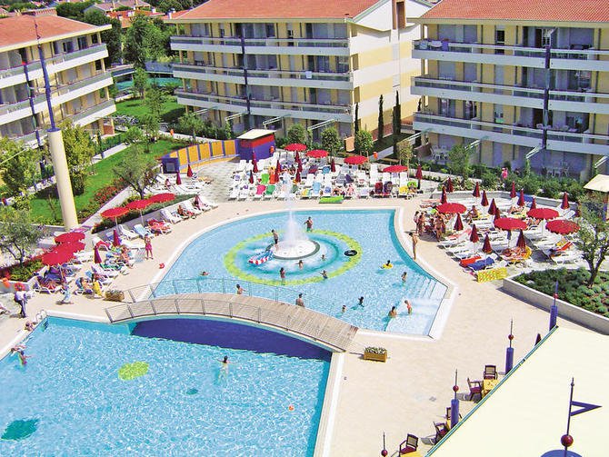 vakantie-naar-Villaggio Resort Planetarium-mei 2025