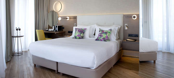vakantie-naar-Wyndham Athens Residence-mei 2025