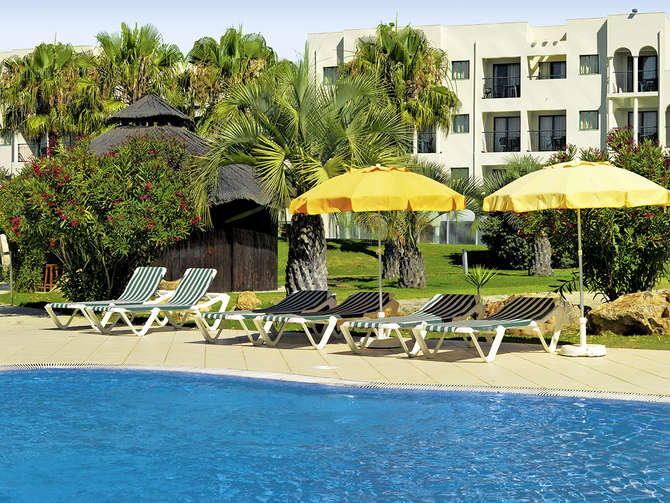 vakantie-naar-Yellow Alvor Garden-mei 2025