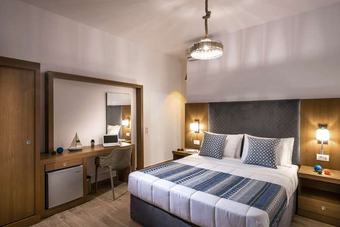 vakantie-naar-Yianna Caravel Beach Hotel-mei 2025